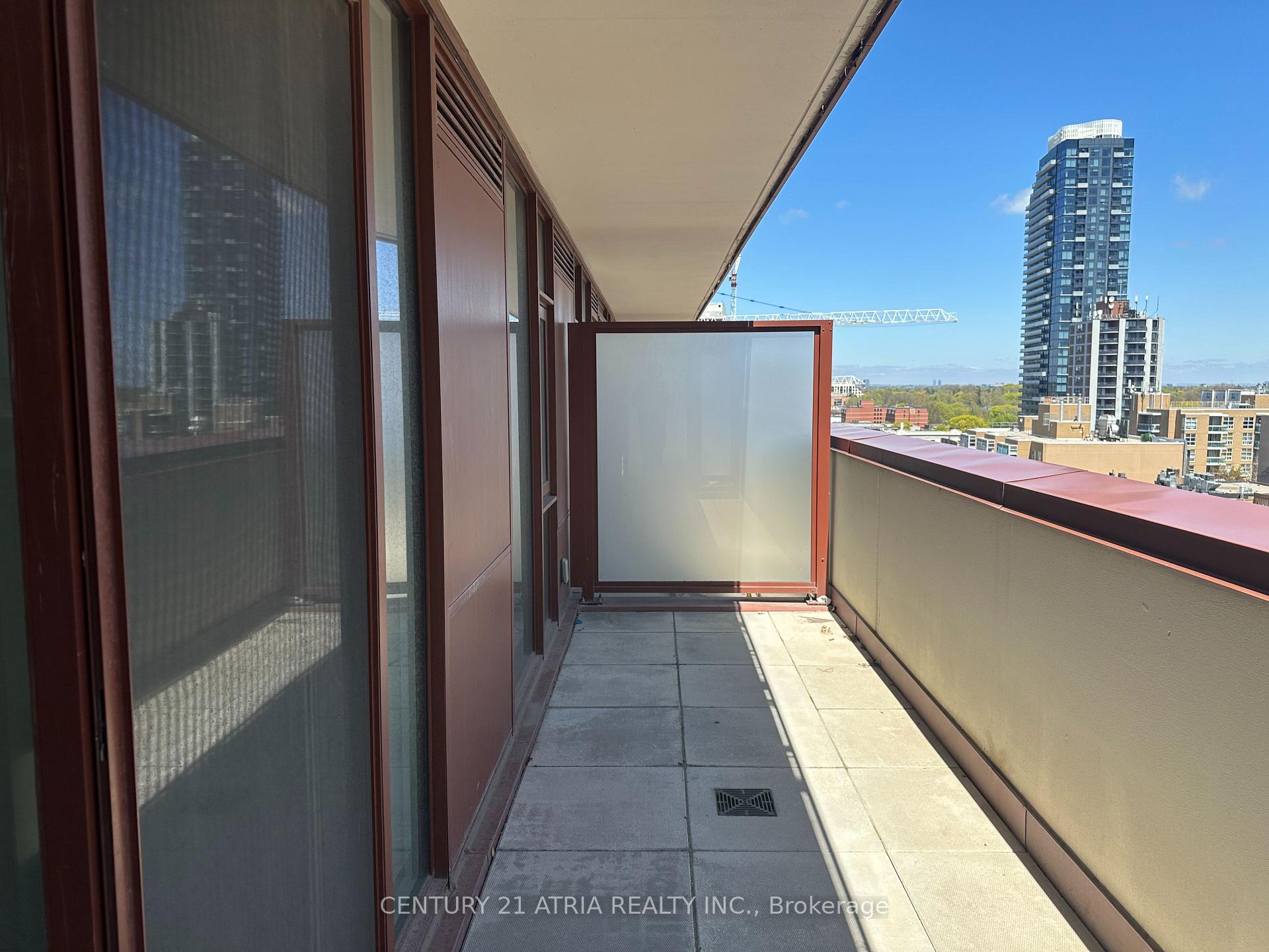 1 Bedroom Condo at 33 Helendale, Toronto For sale