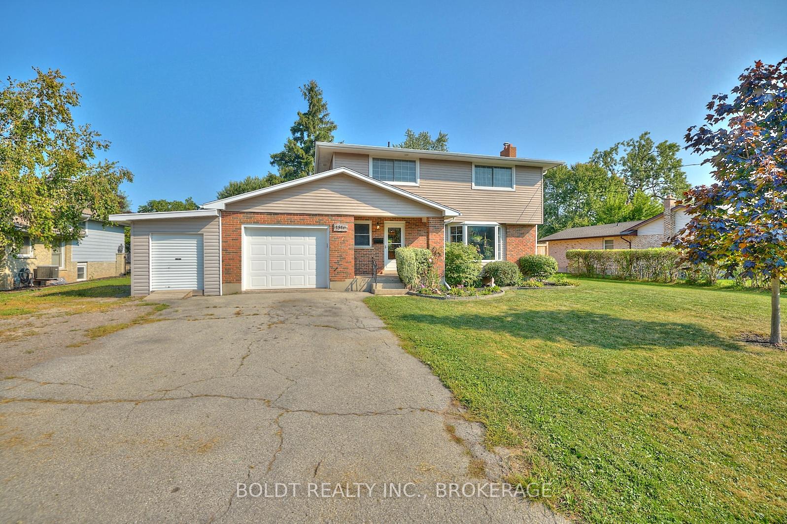 1516 GARRISON Road, Fort Erie, ON L2A 1P6