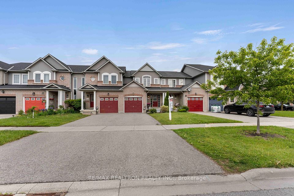 161 Hammill Heights, East Gwillimbury, ON L0G 1M0