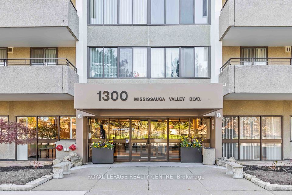 1300 MISSISSAUGA VALLEY