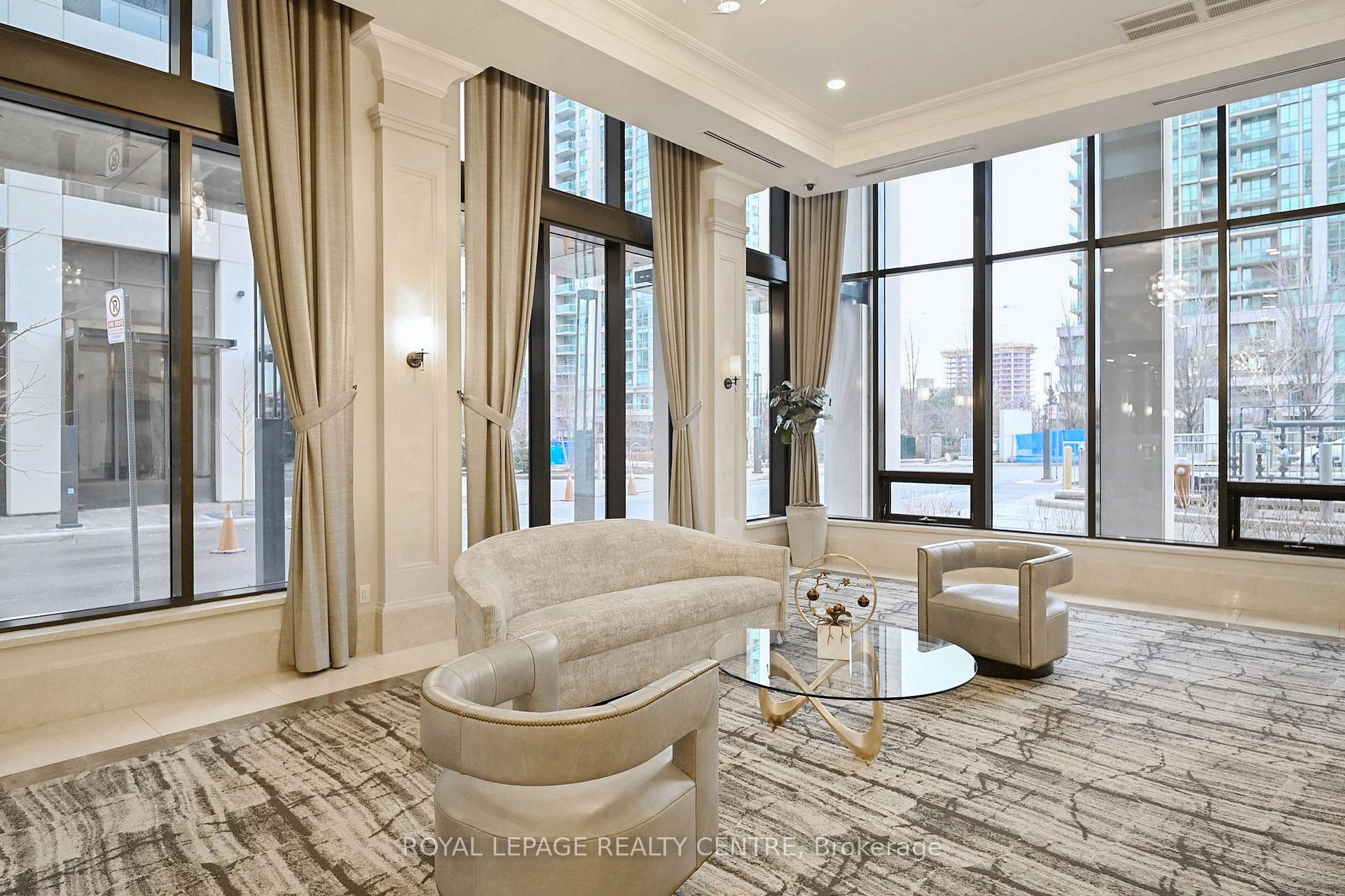 2 Bedrooms Condo at 36 ELM,  Mississauga For sale