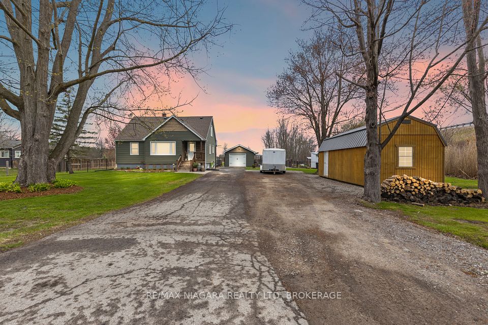 746 Forks Road, Welland, ON L3B 5K9