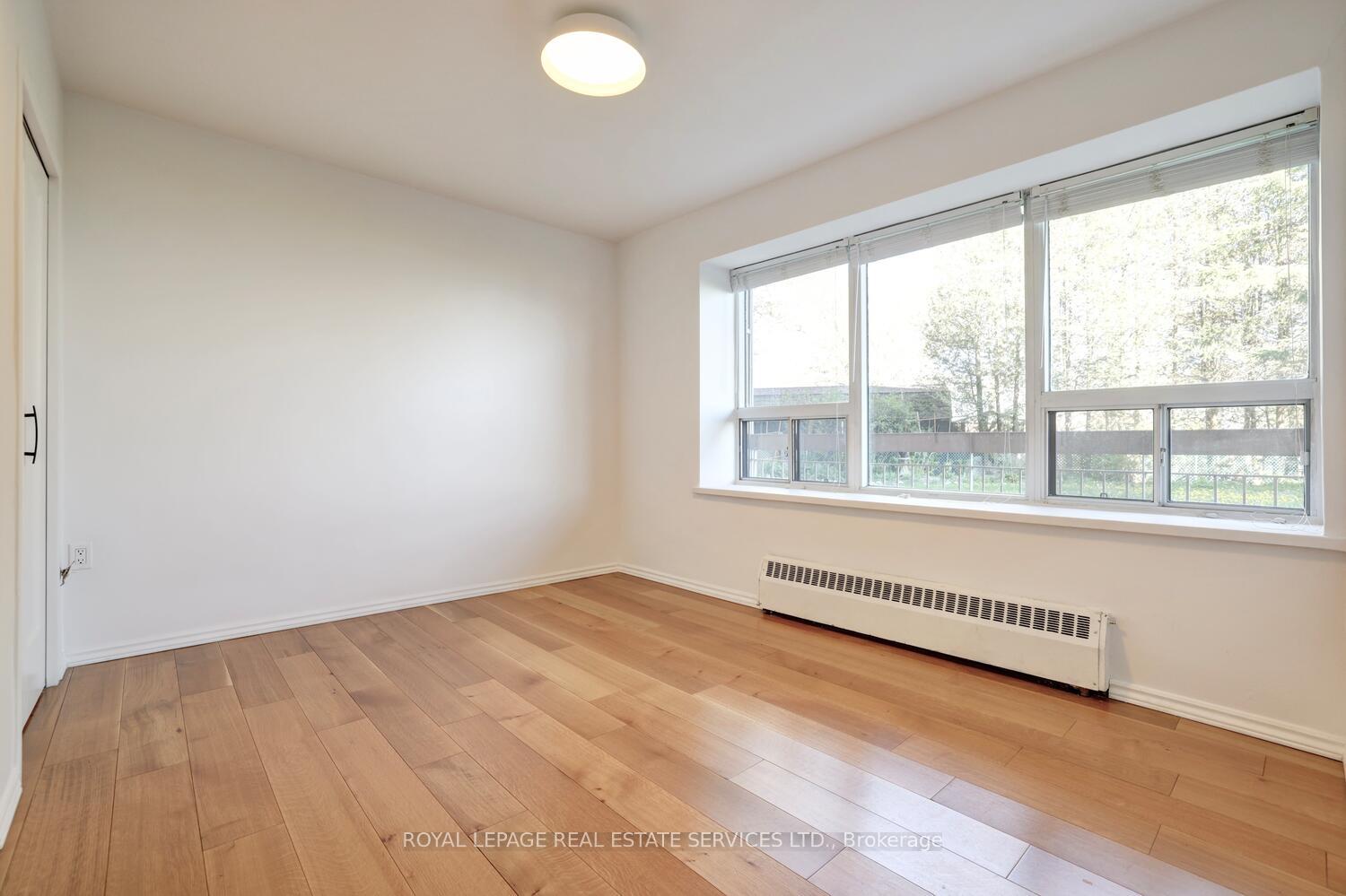 1 Bedroom Co-op at 41 Lake Shore, Toronto For sale