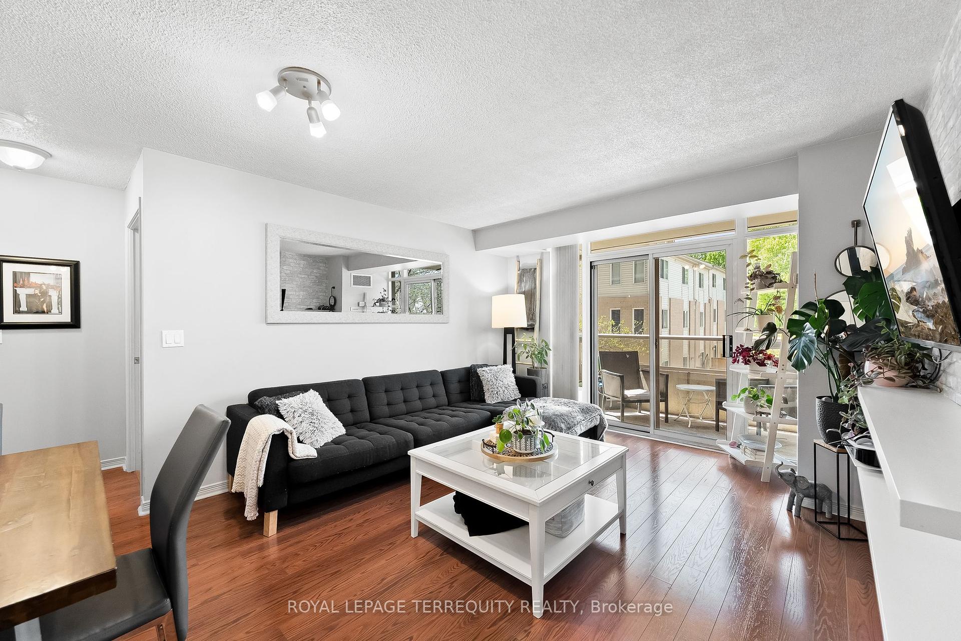 3 Bedrooms Condo at 3650 Kingston RD, Toronto For sale