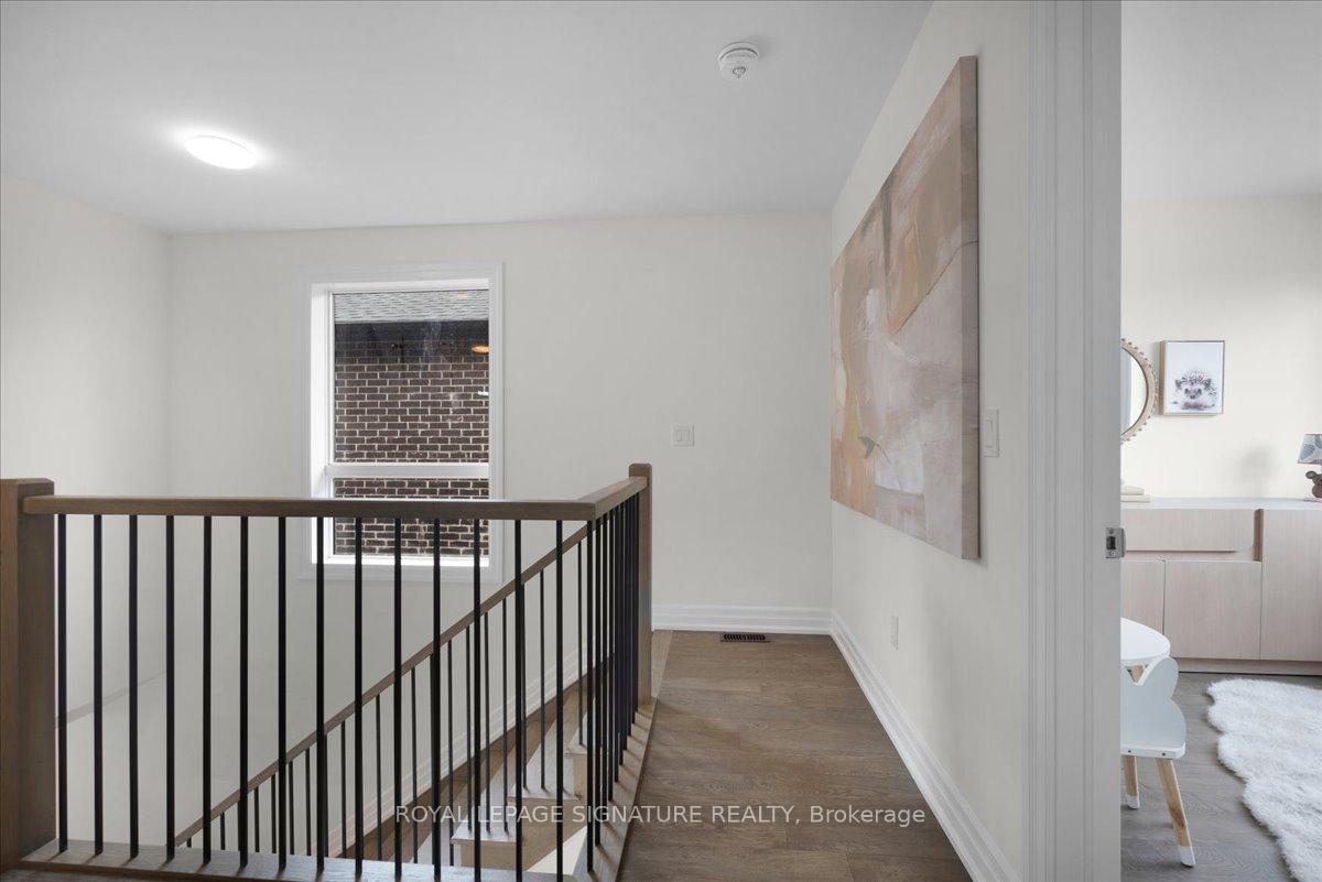 3 Bedrooms Condo at 2154 Walkers,  Burlington For sale