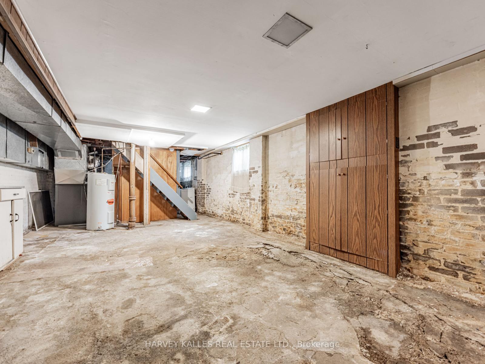 71 Mortimer Avenue