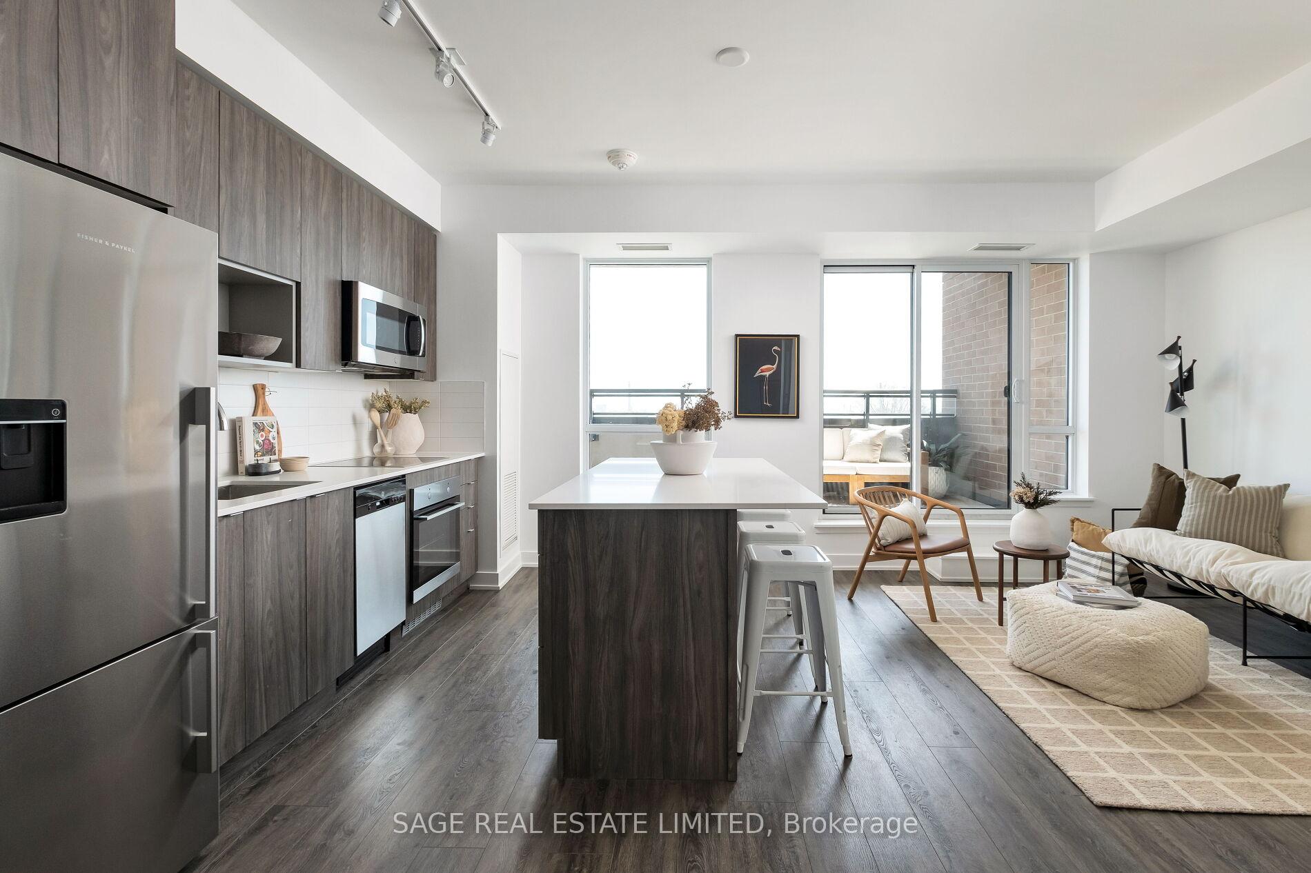 3 Bedrooms Condo at 630 Greenwood,  Toronto For sale