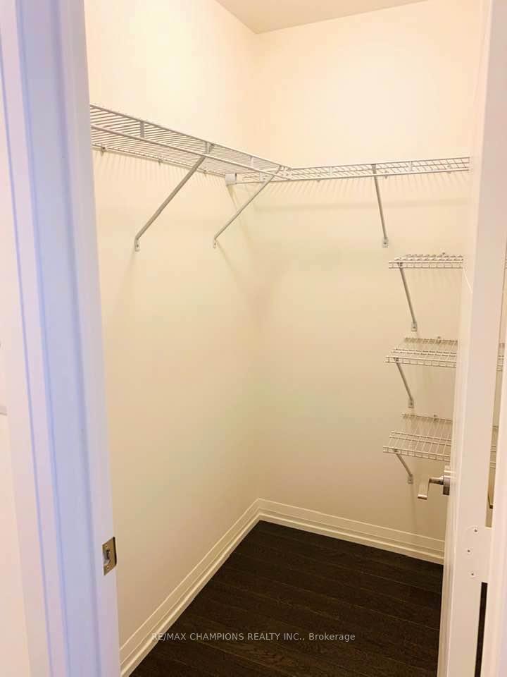 2 Bedrooms Condo at 460 Adelaide,  Toronto For sale
