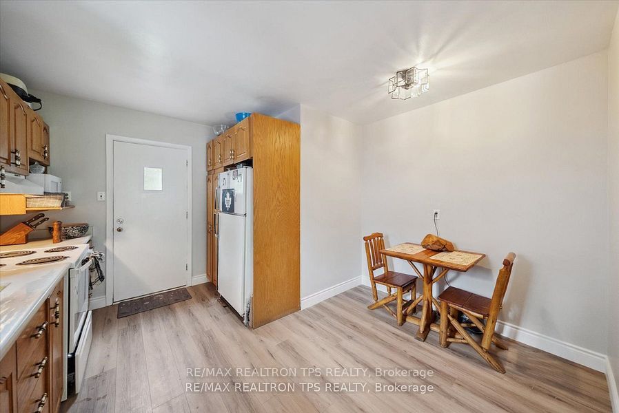 43 Gondola Crescent