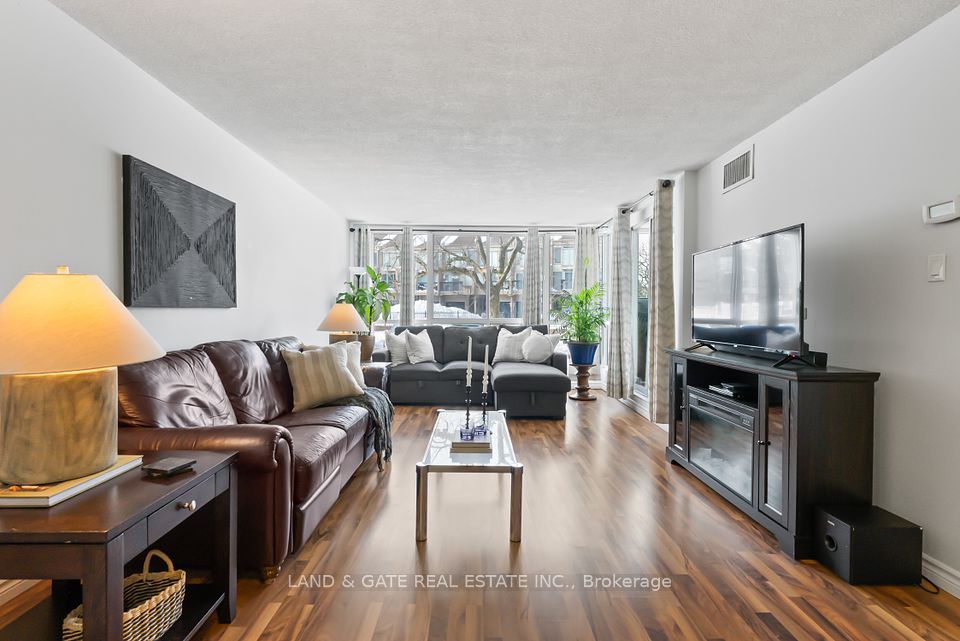 #112 - 25 Cumberland Lane, Ajax, ON L1S 7K1