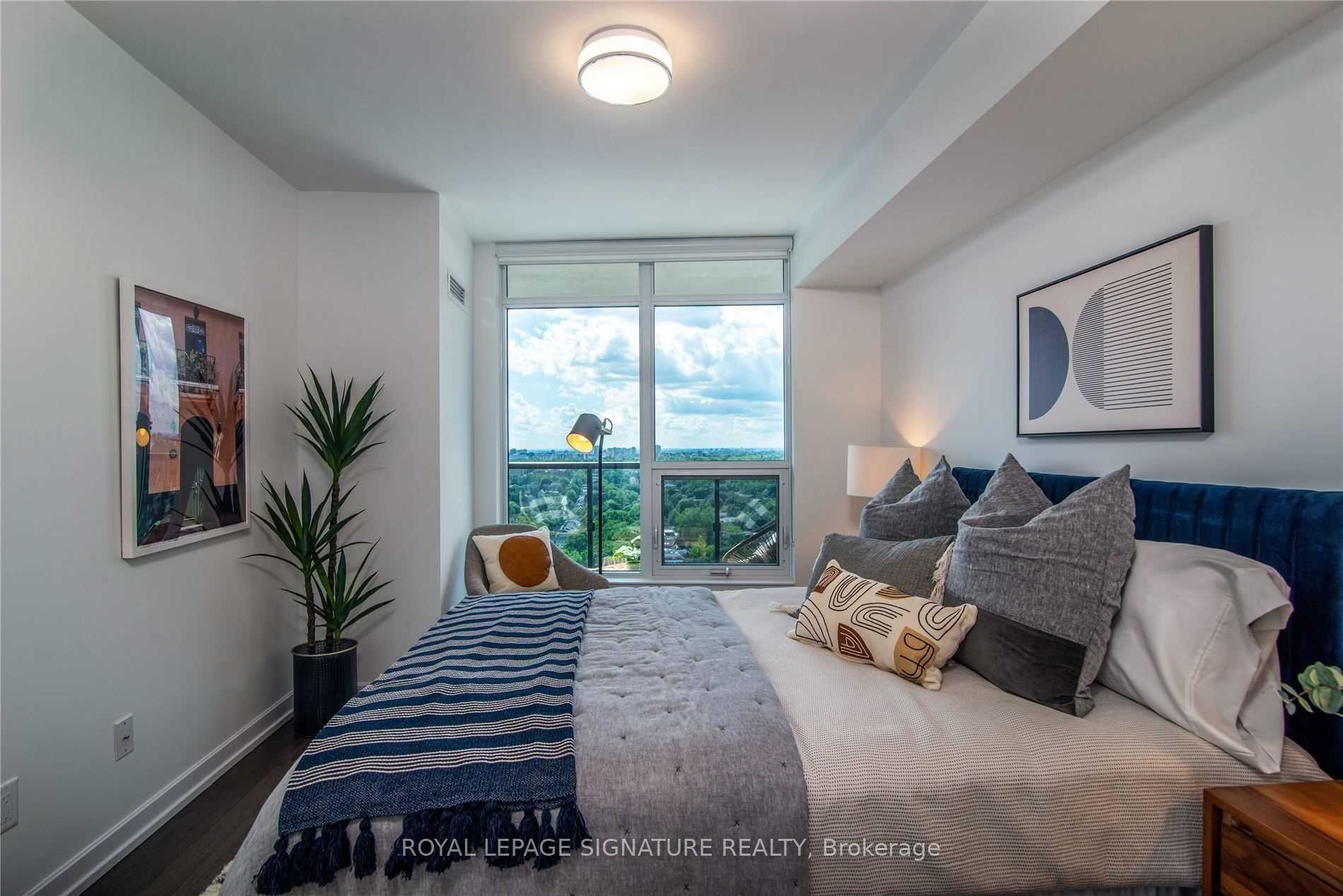 18 Erskine Avenue, #3307