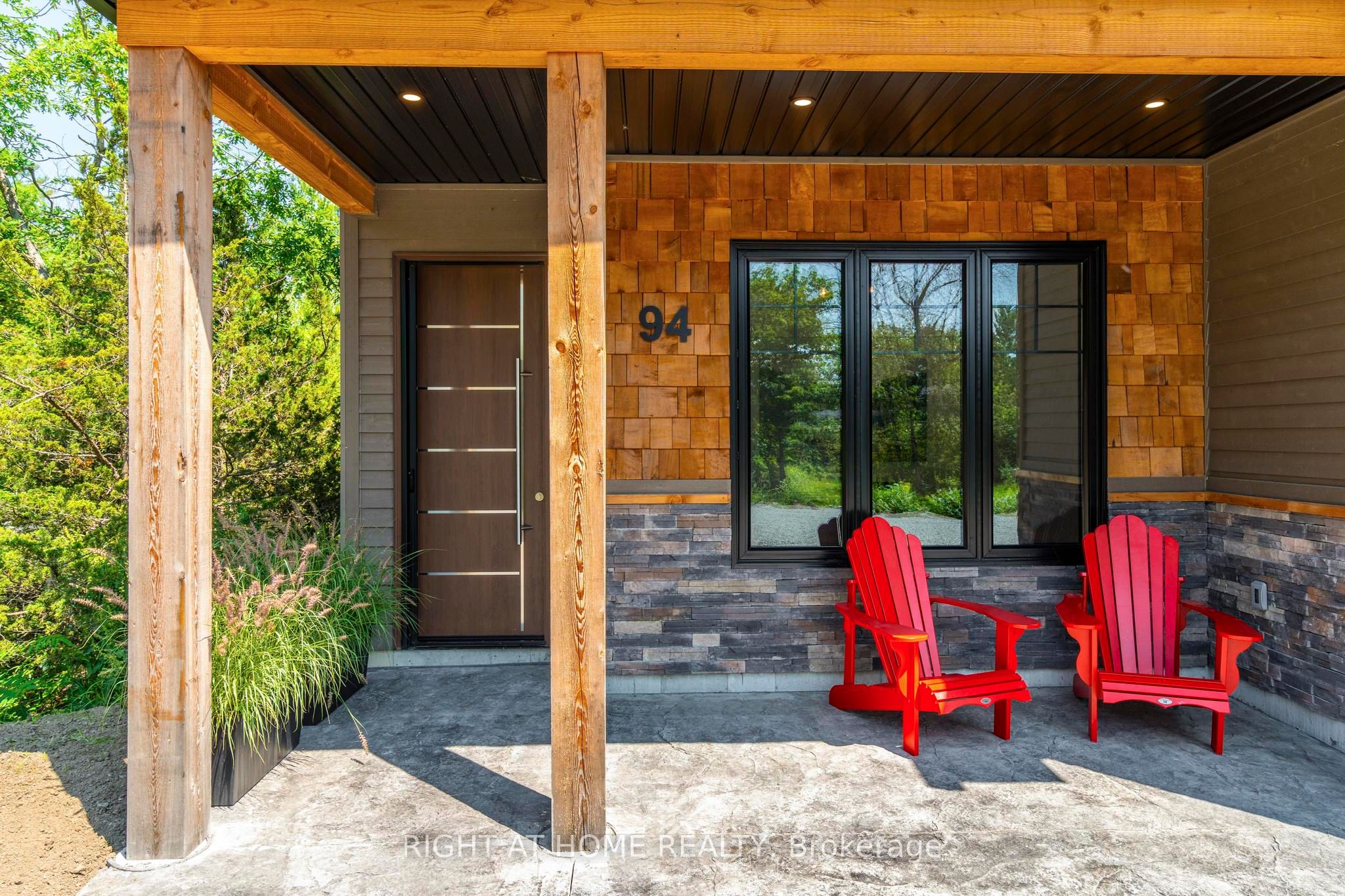 94 Macey Bay Road, Georgian Bay, ON L0K 1S0