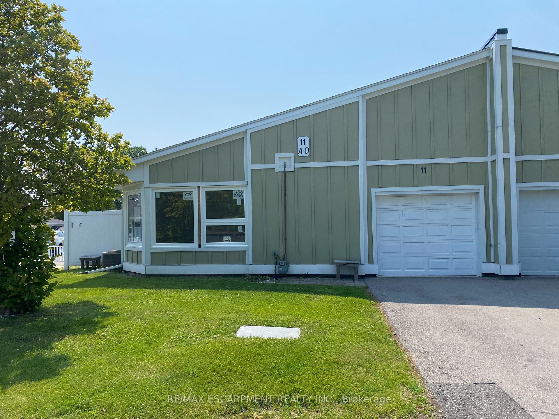 2 Bedrooms Condo at 11A Father Biro, Hamilton For sale