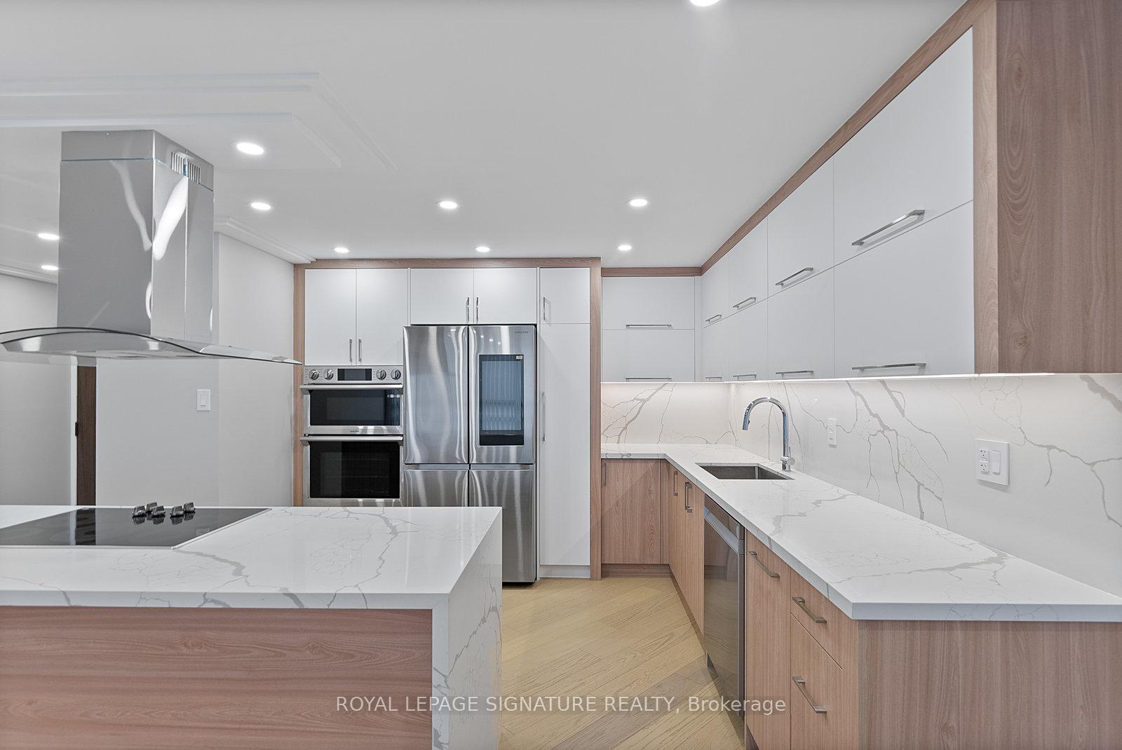 2 Bedrooms Condo at 77 Carlton,  Toronto For sale