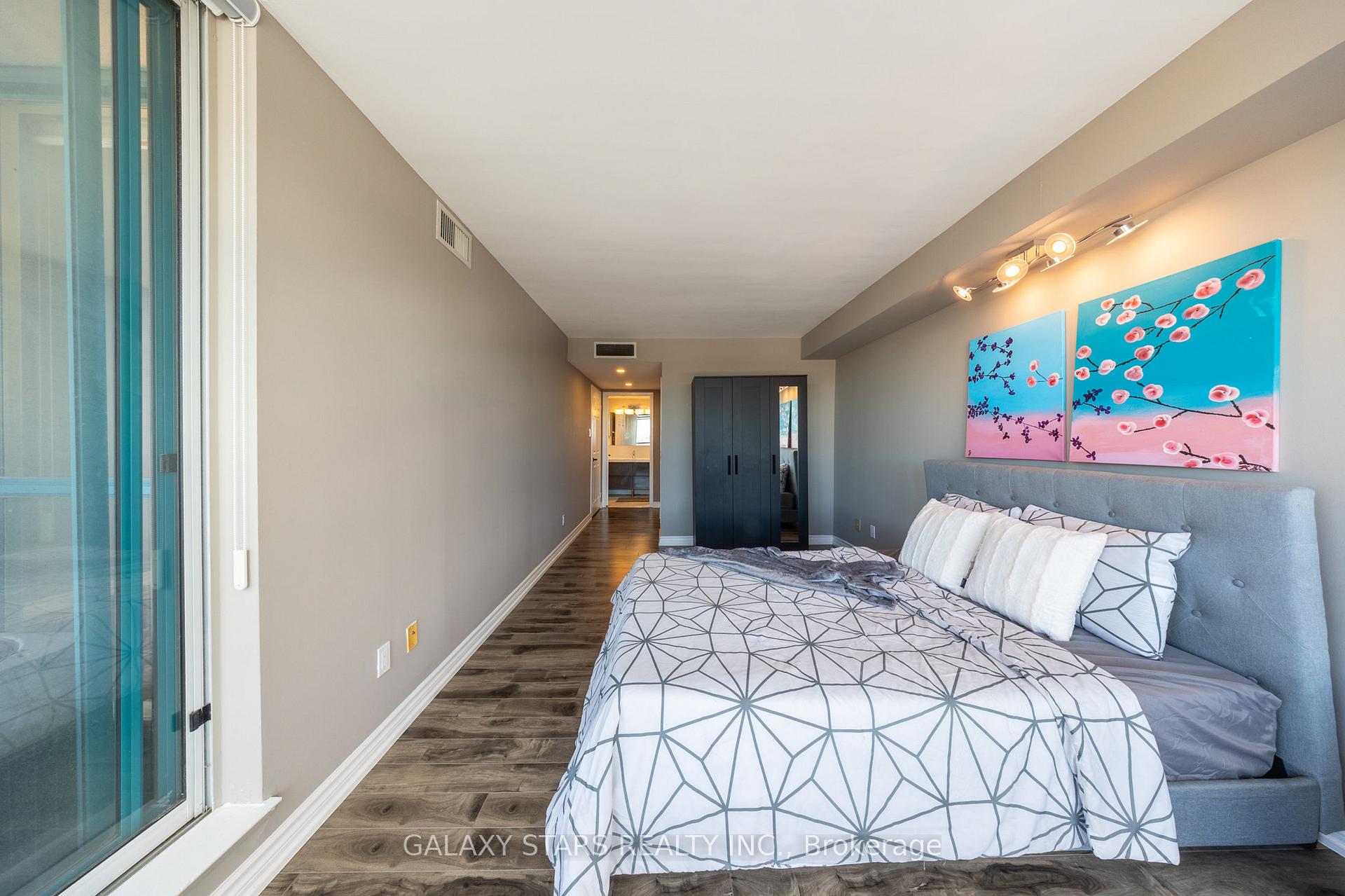 2 Bedrooms Condo at 4725 Sheppard,  Toronto For sale