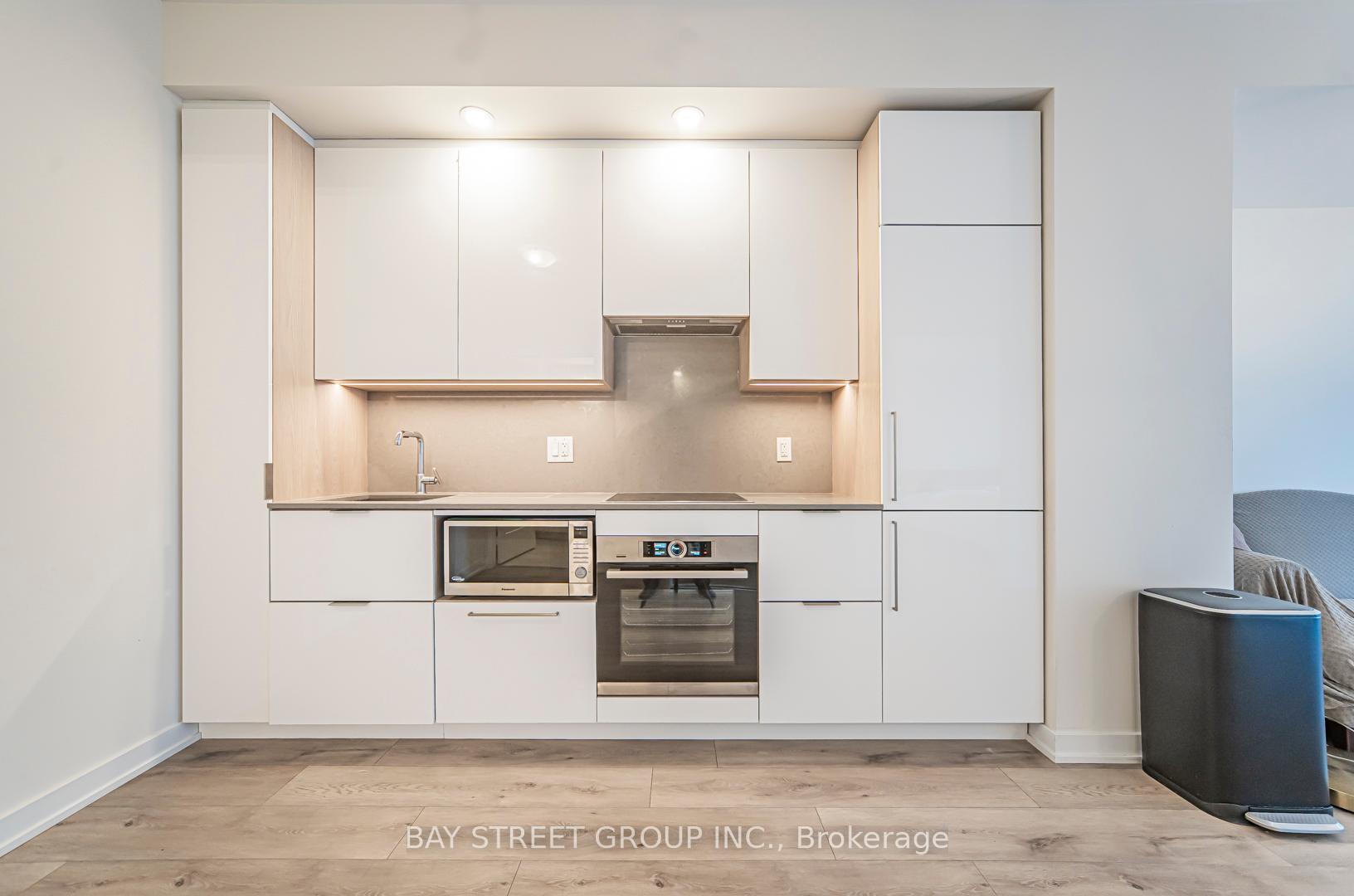 1 Bedroom Condo at 28 Freeland, Toronto For sale
