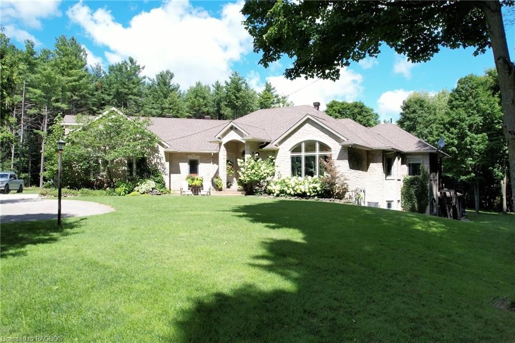 59 MAPLE CREEK Drive Brockton Ontario N0G 2V0