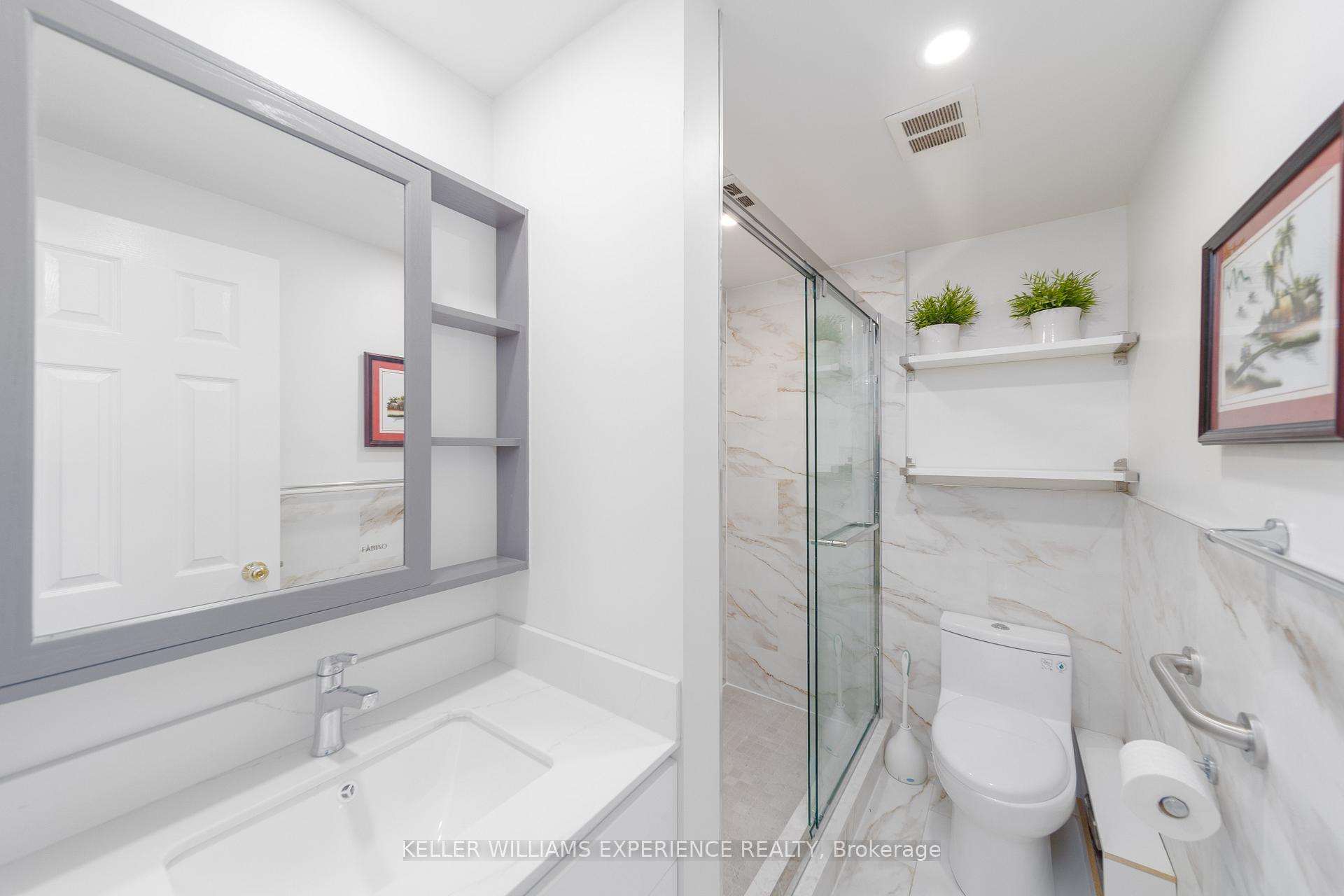 4 Bedrooms Condo at 4661 Jane, Toronto For sale