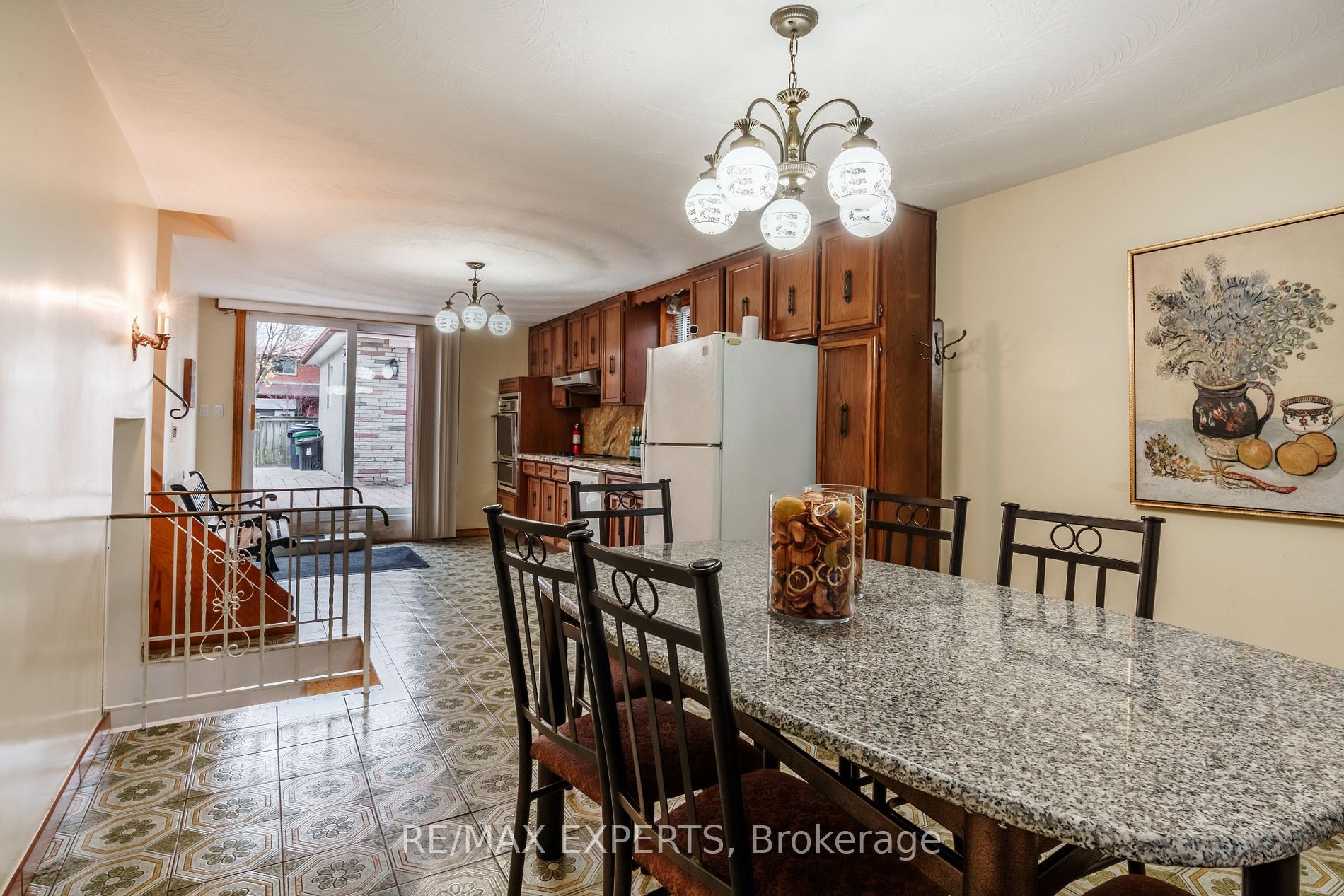 1 Creston Road