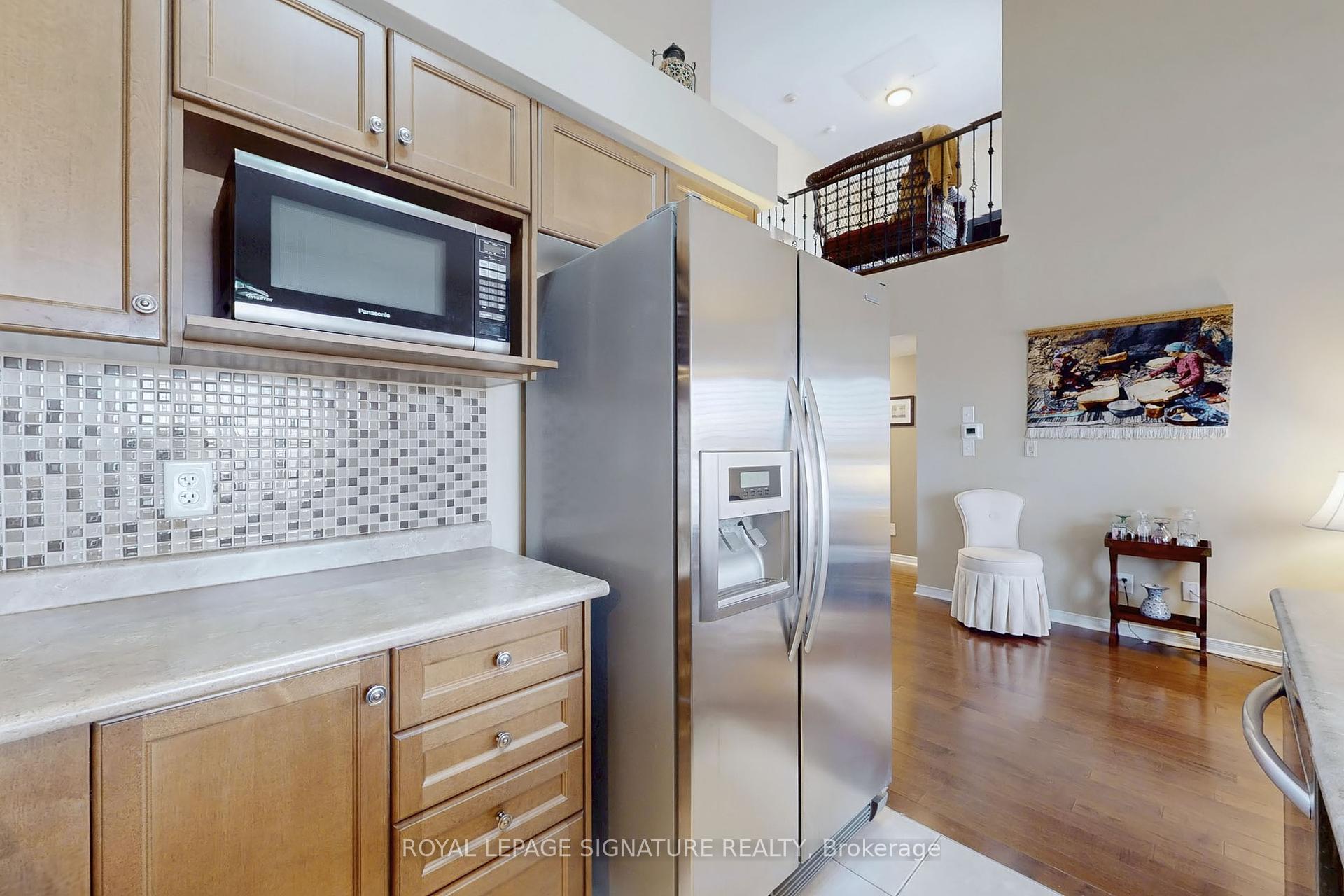 4 Bedrooms Condo at 649D Warden, Toronto For sale