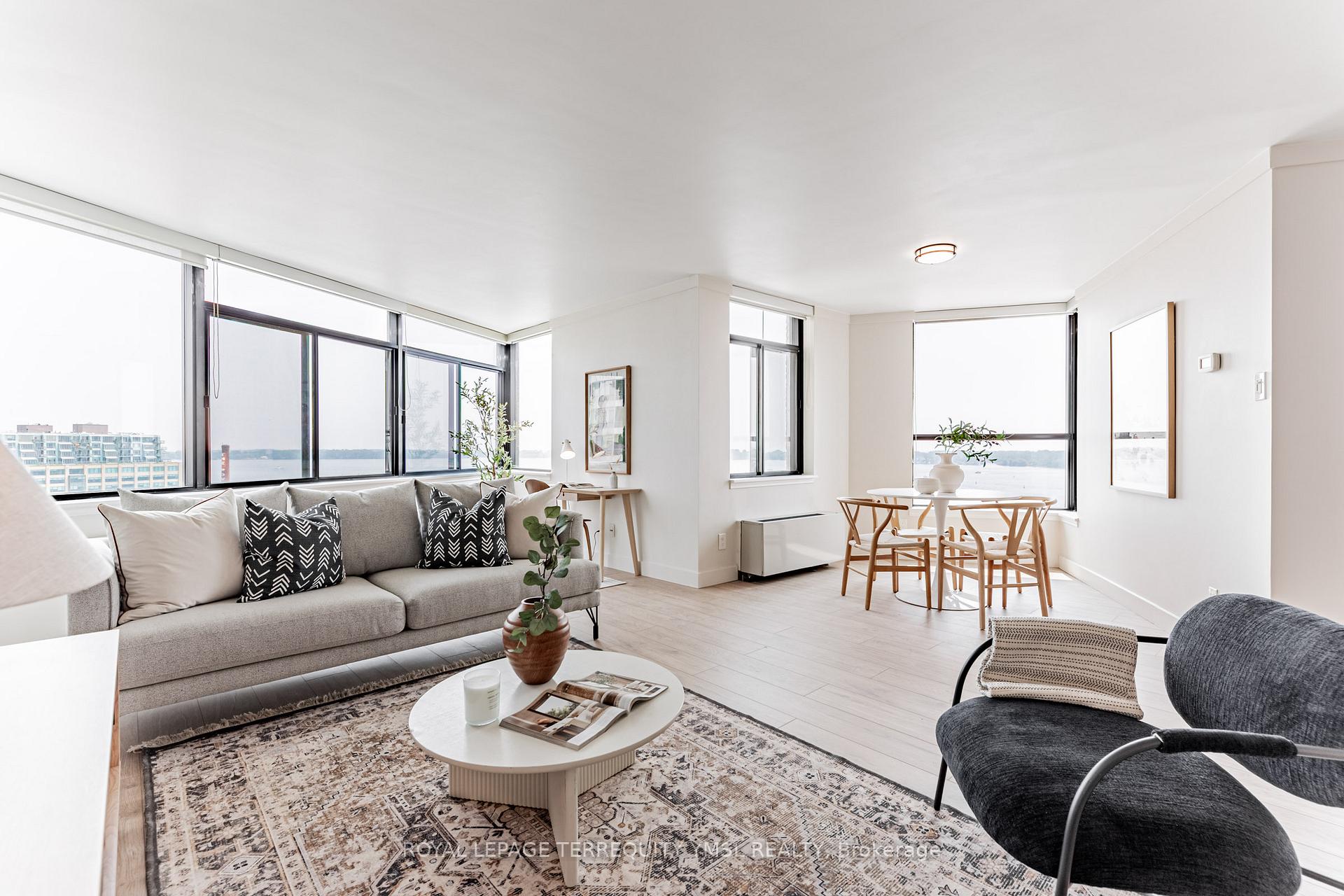 1 Bedroom Condo at 250 Queens, Toronto For sale