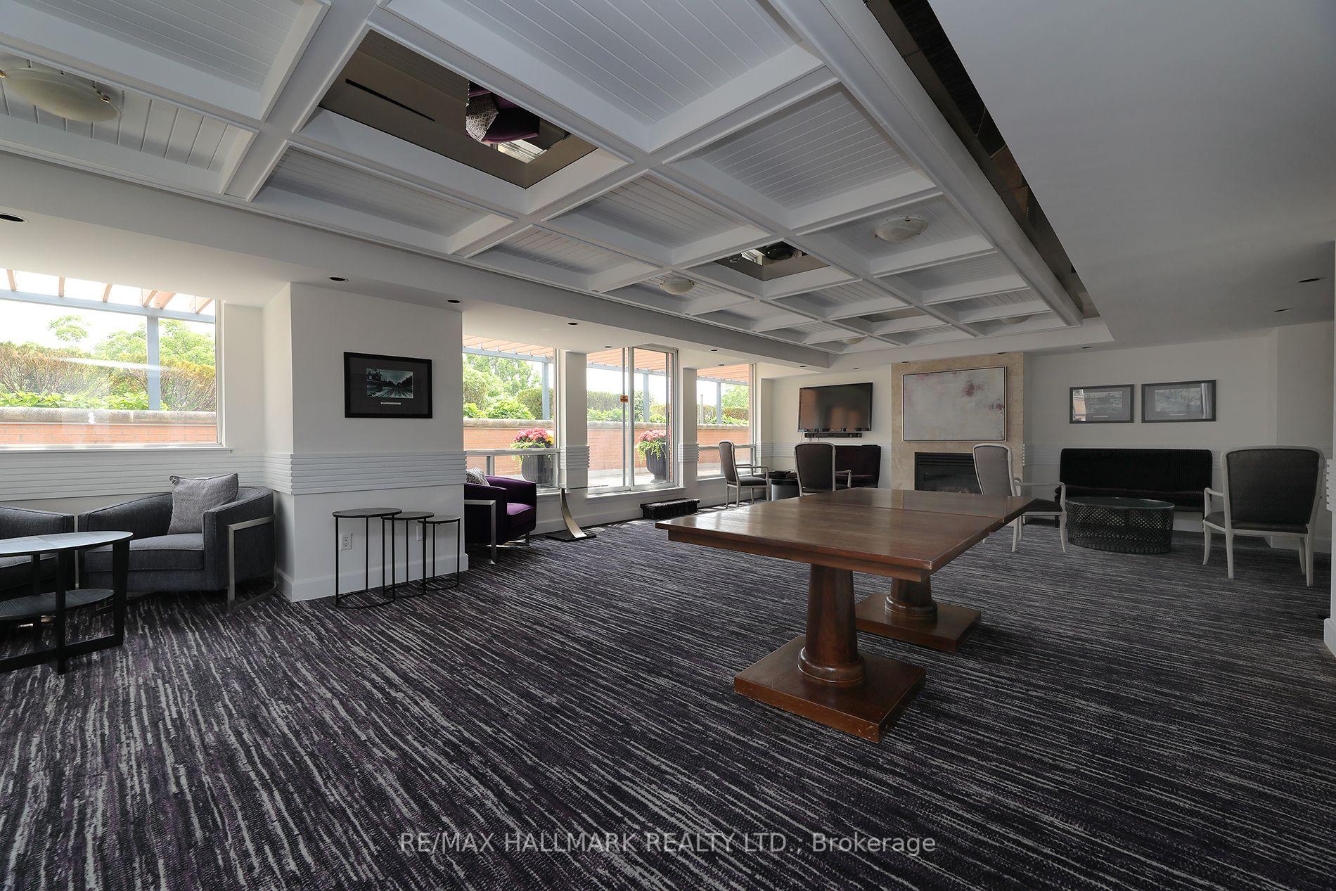 2 Bedrooms Condo at 2727 Yonge, Toronto For sale