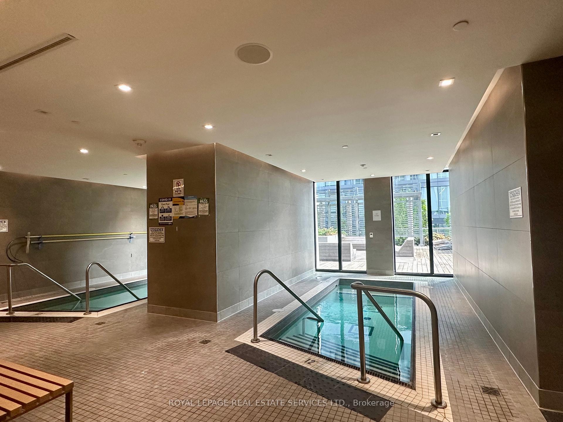 2 Bedrooms Condo at 1 Yorkville, Toronto For sale