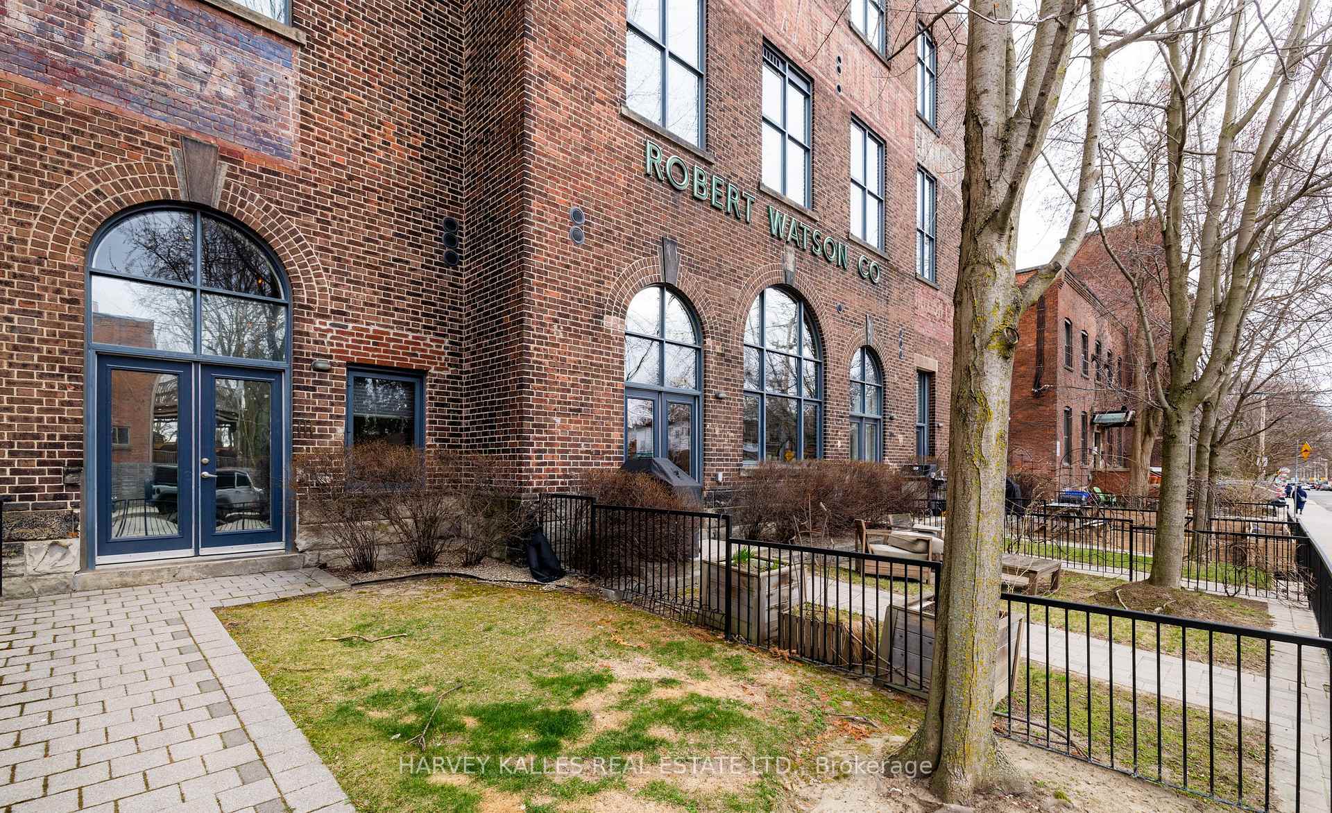 2 Bedrooms Condo at 363 Sorauren, Toronto For sale