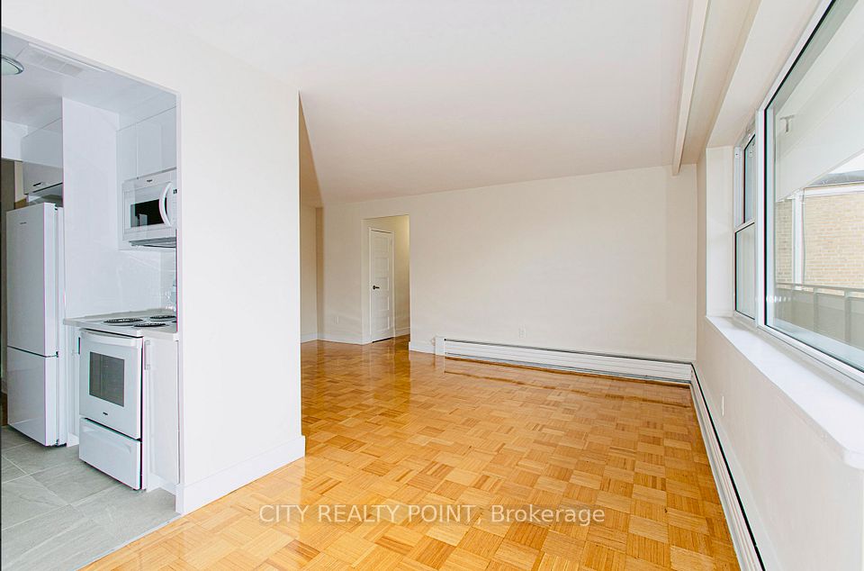 #601 - 2 Grandstand Place, Toronto, ON M4H 1E2