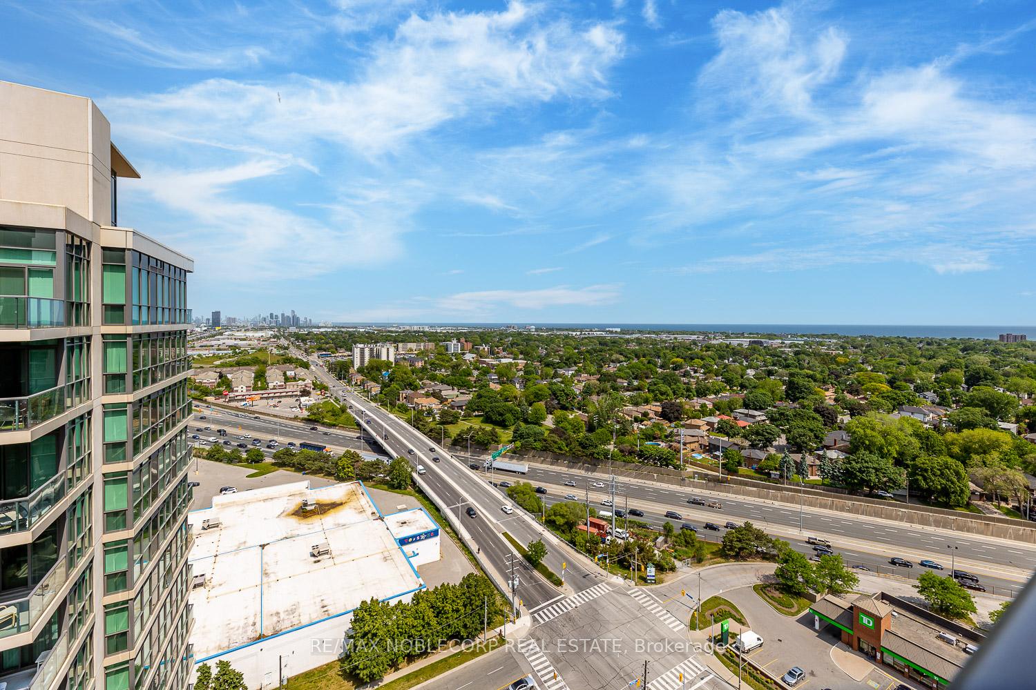 2 Bedrooms Condo at 215 Sherway Gardens, Toronto For sale