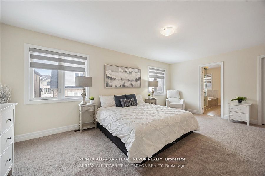 83 Kingknoll Crescent