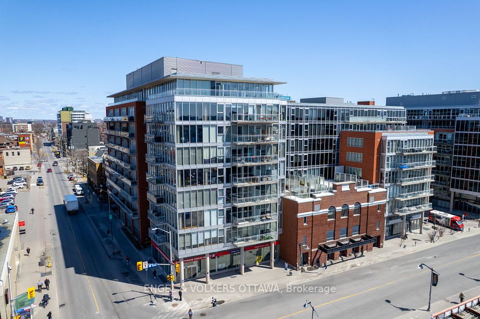 354 Gladstone