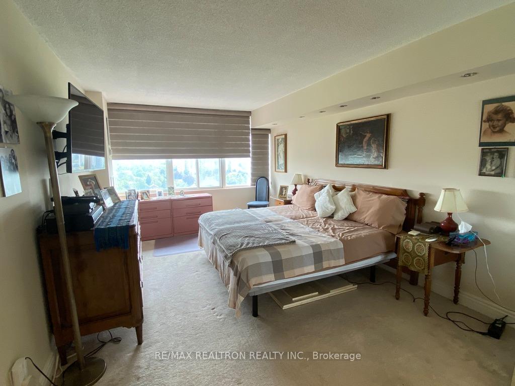 2 Bedrooms Condo at 1555 Finch,  Toronto For sale