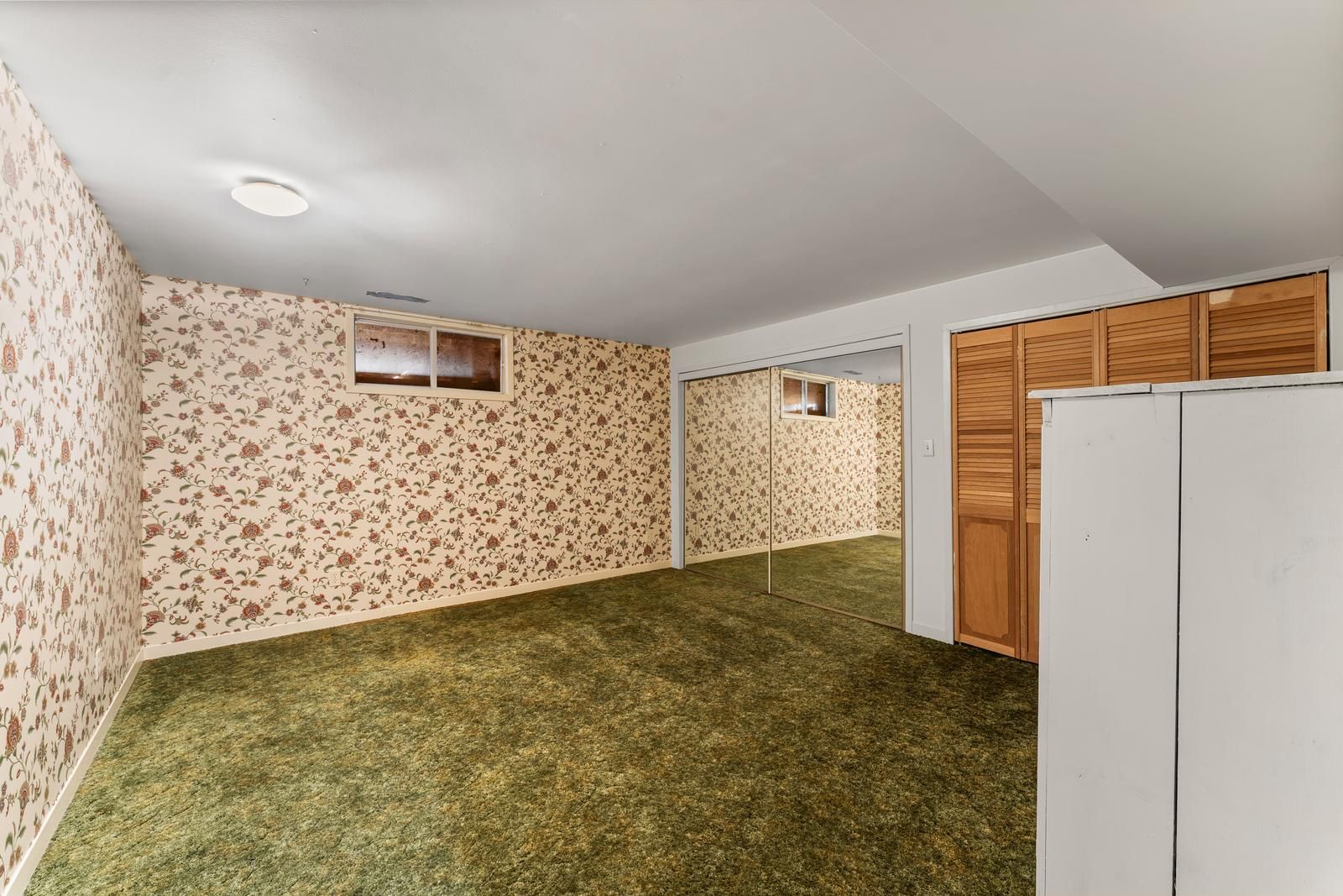 16 Millwood Parkway