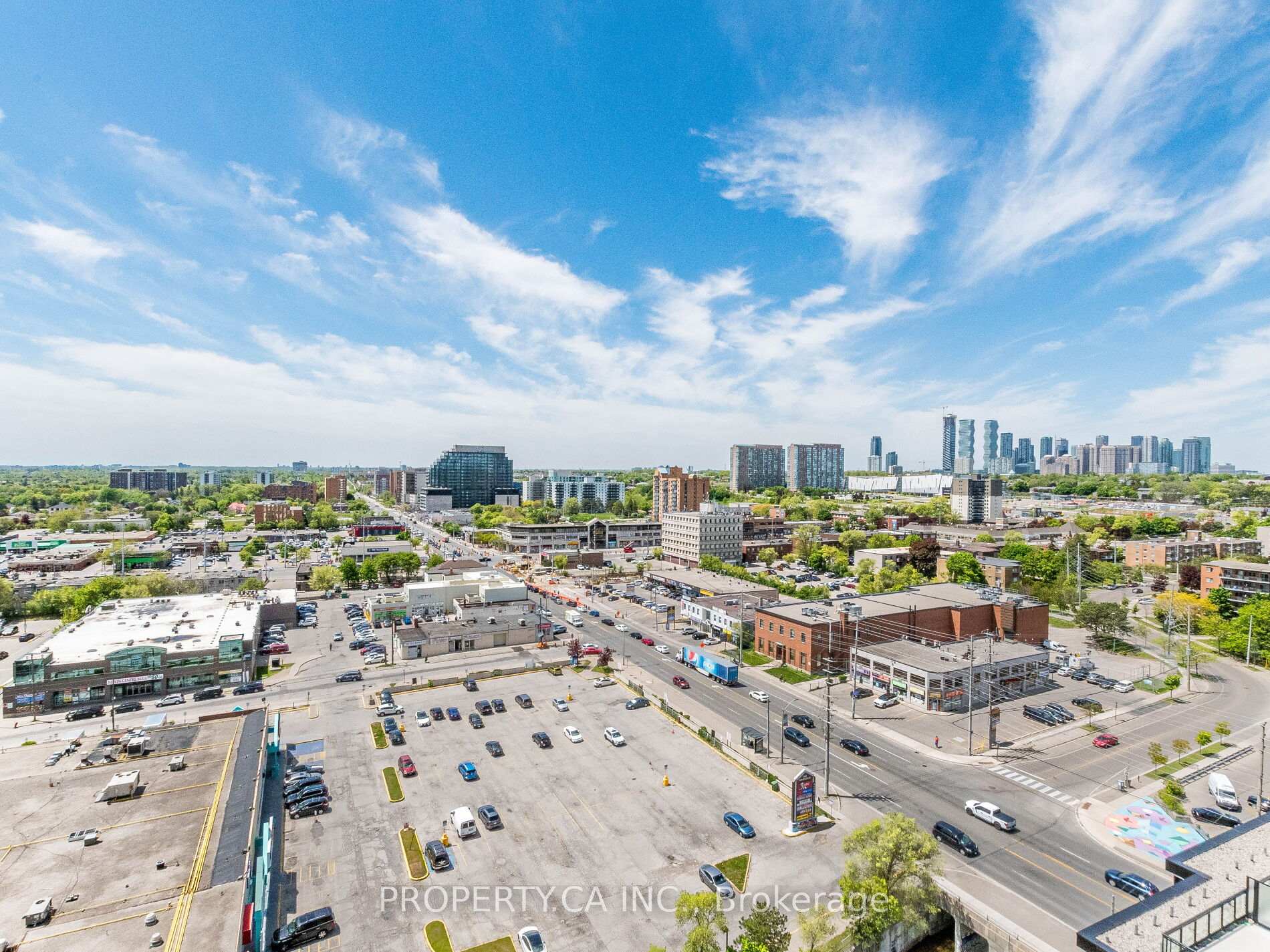 3 Bedrooms Condo at 86 Dundas, Mississauga For sale