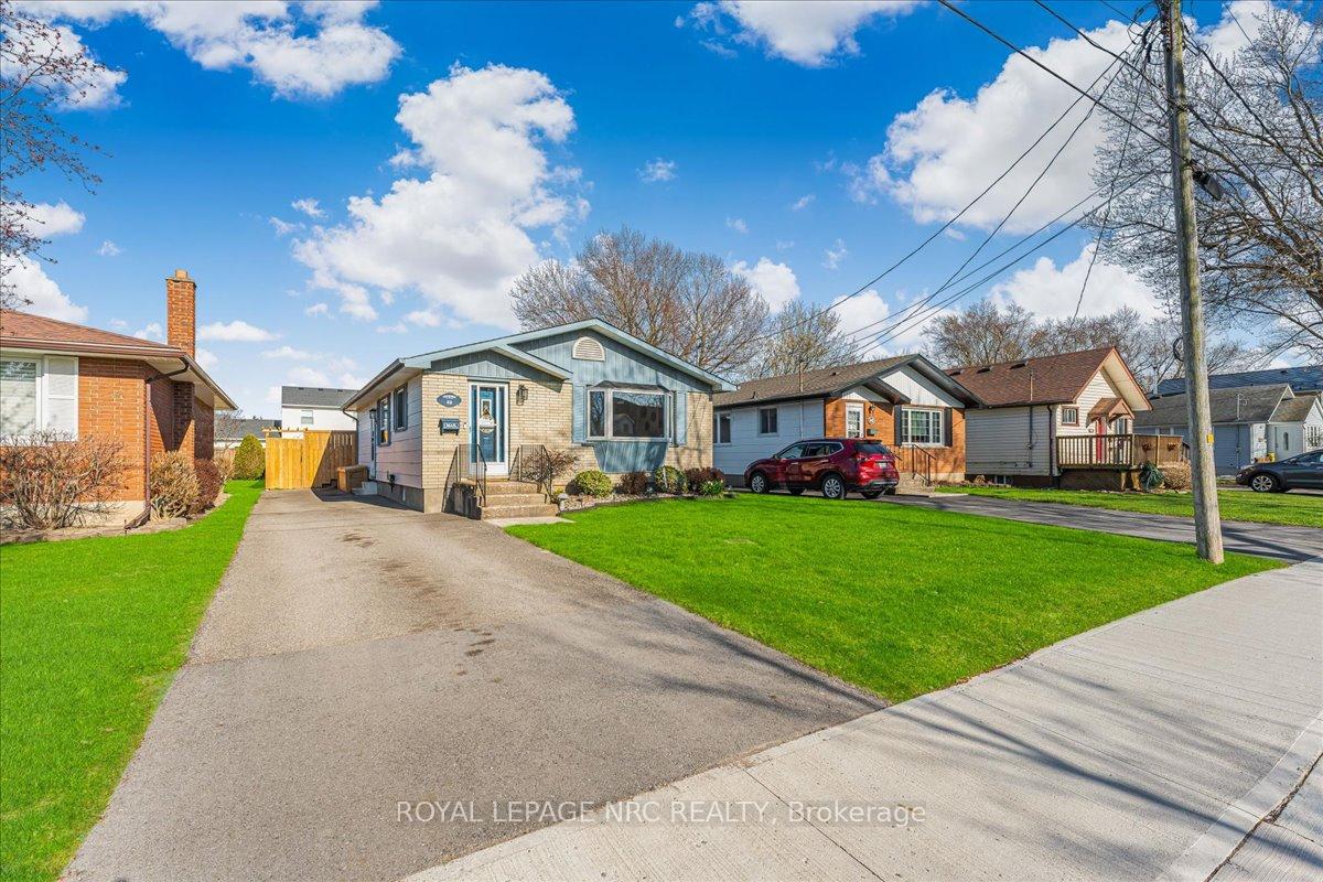 52 Northhaven Road, Welland, ON L3C 1X1