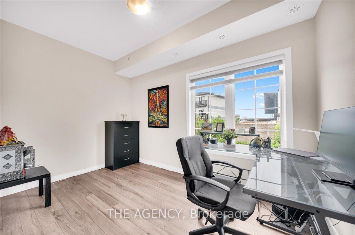 2 Bedrooms Condo at 7 Forbes, Toronto For sale