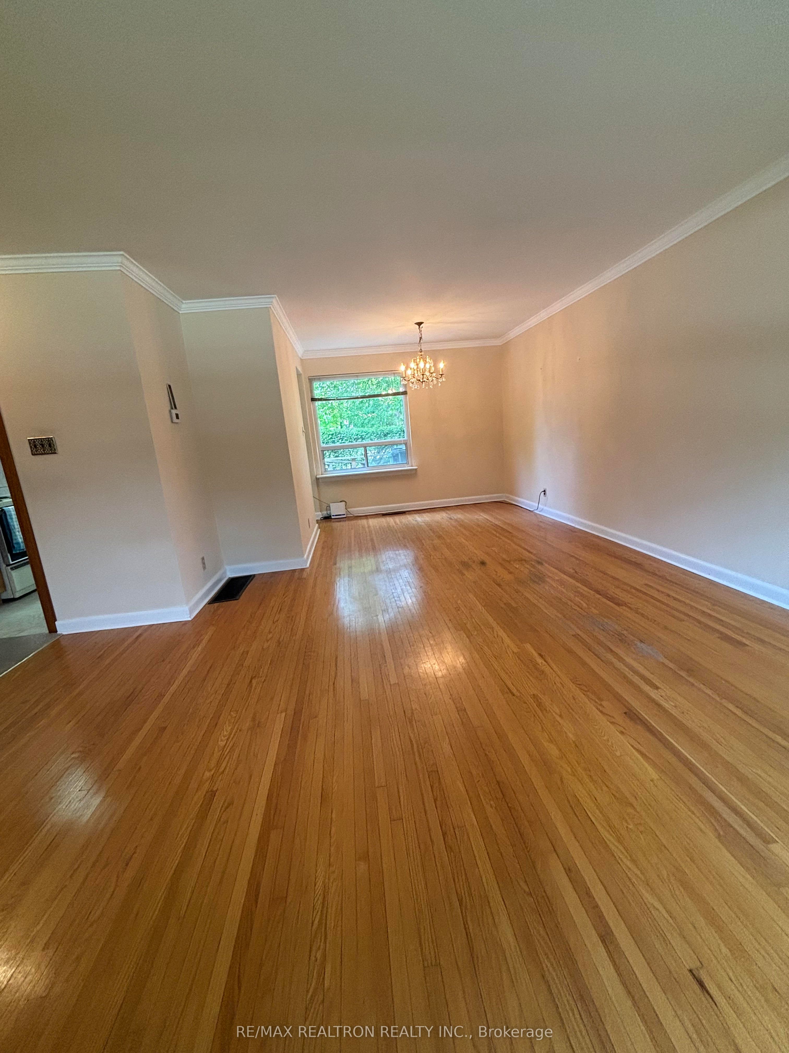 104 Barber Greene Road N, #4