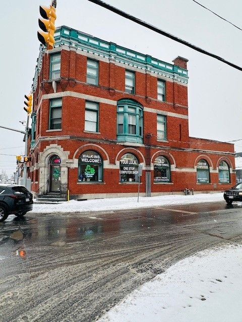 32 Main