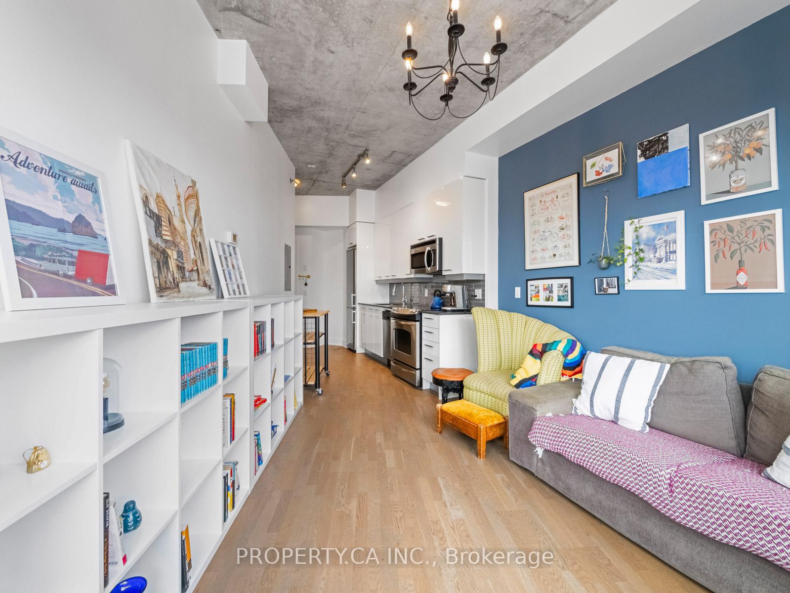 2 Bedrooms Condo at 90 Trinity,  Toronto For sale