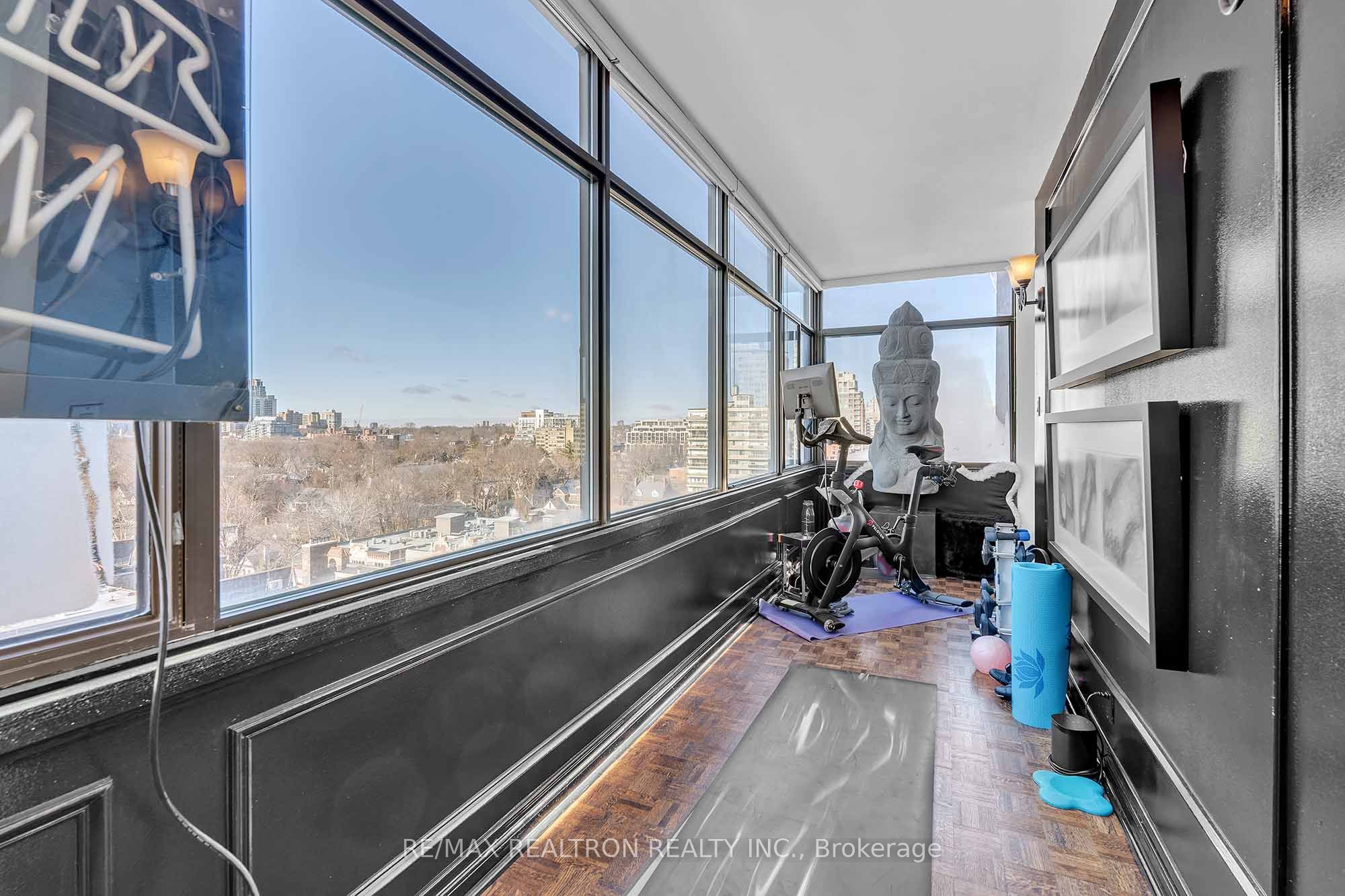 423 Avenue Road, #12