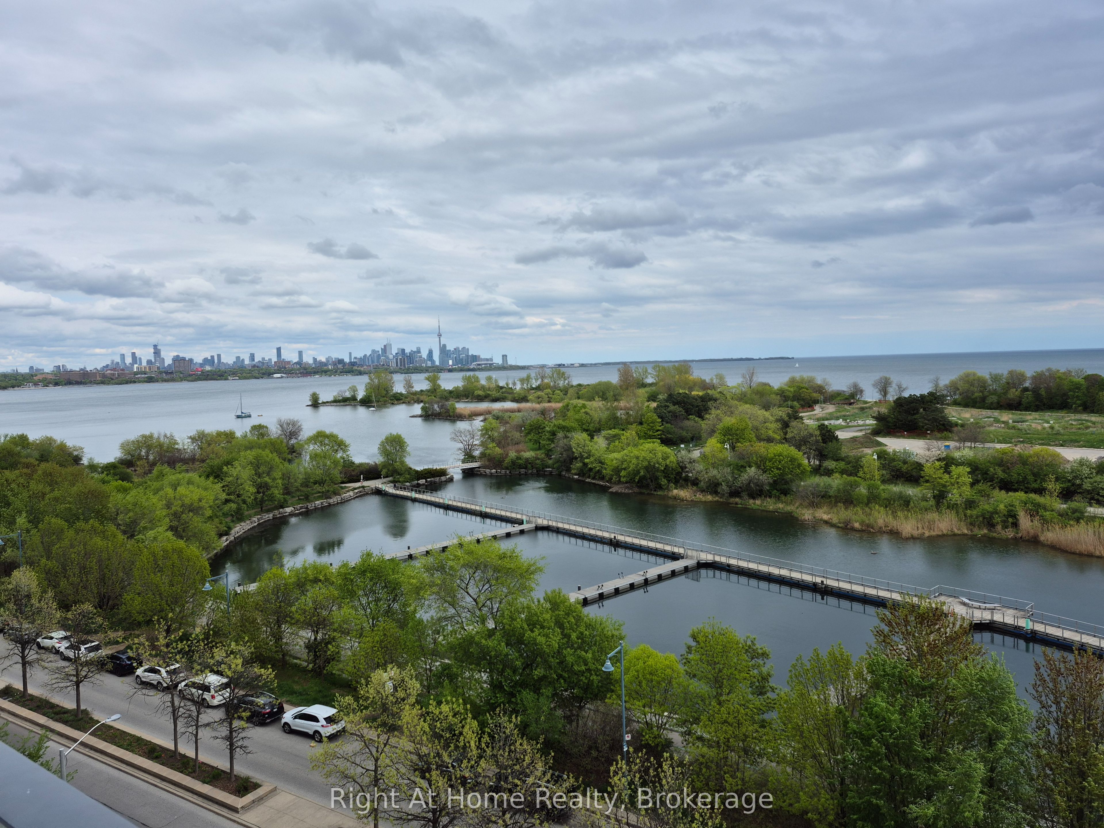 20 Shore Breeze Drive, #310