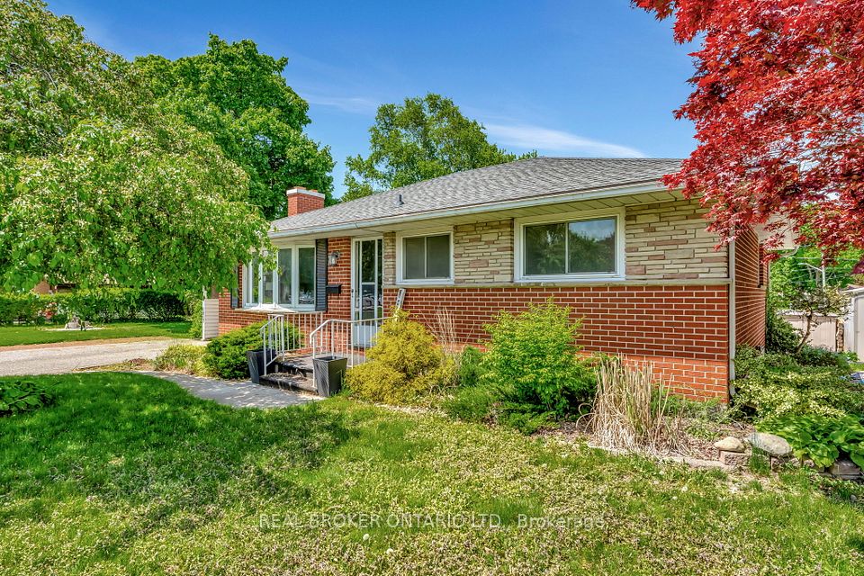 1017 Braeside Street