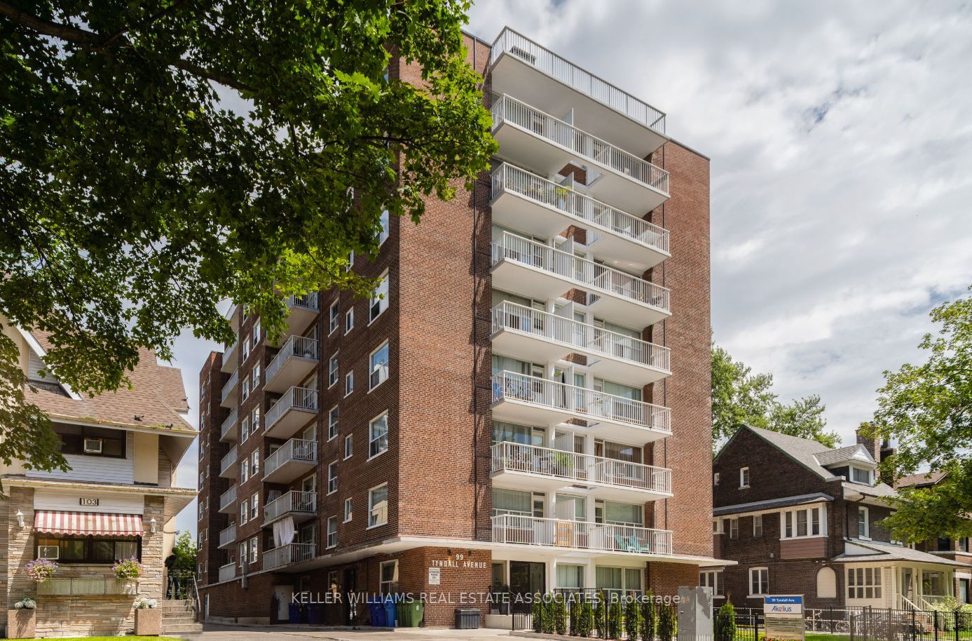99 Tyndall Avenue, #607