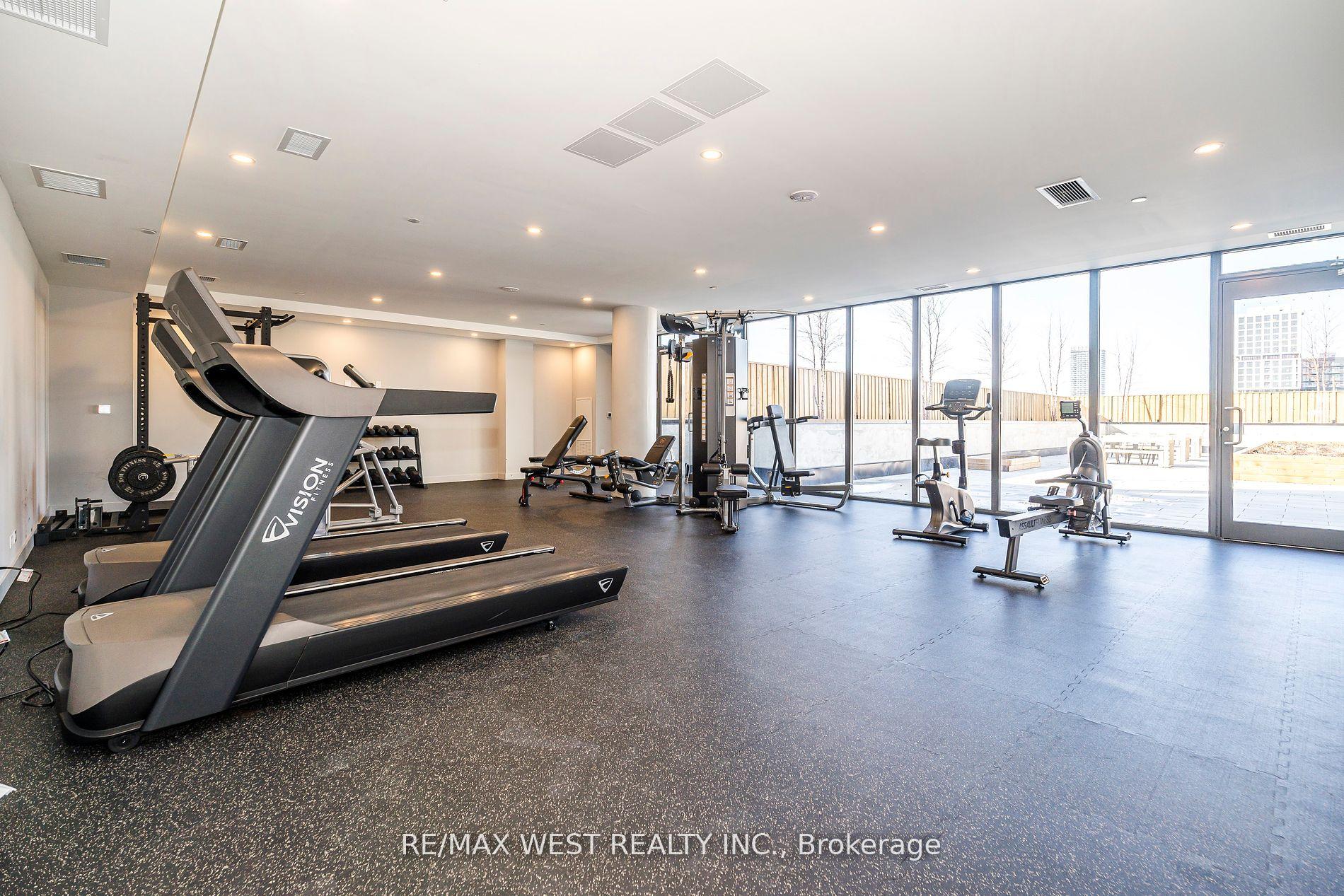 2 Bedrooms Condo at 859 The Queensway, Toronto For sale