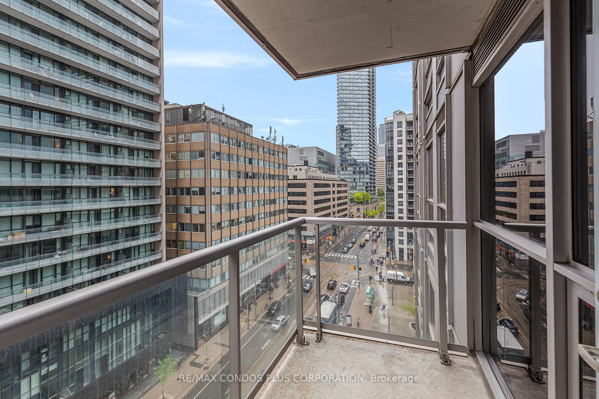 2 Bedrooms Condo at 763 Bay, Toronto For sale