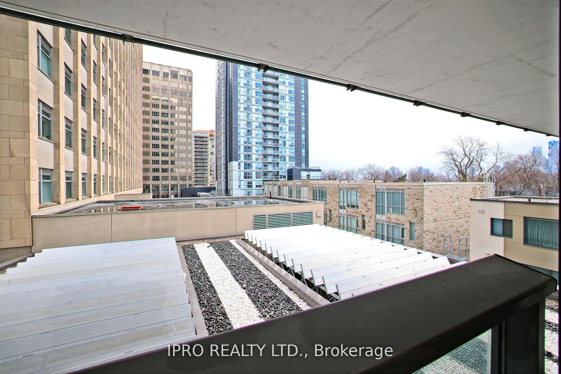 1 Bedroom Condo at 99 Foxbar, Toronto For sale