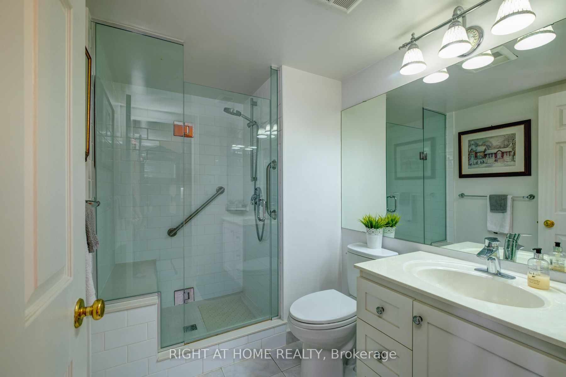 25 Austin Drive, #923