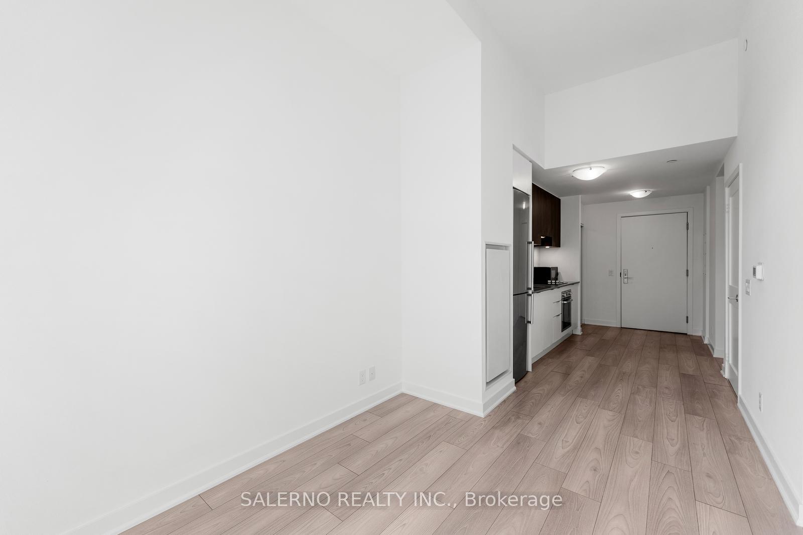 2 Bedrooms Condo at 120 Parliament, Toronto For sale