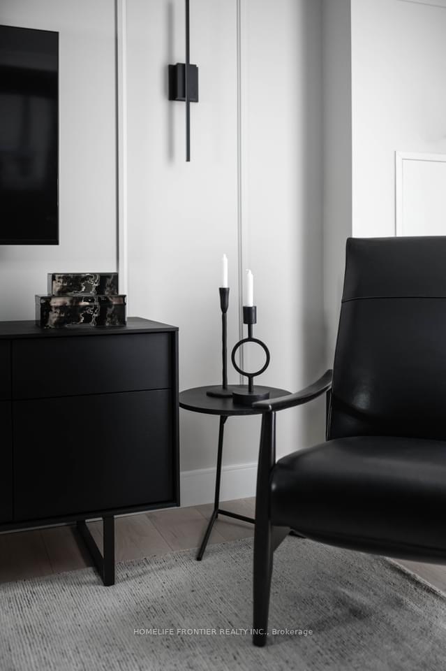 1 Bedroom Condo at 388 Bloor, Toronto For sale
